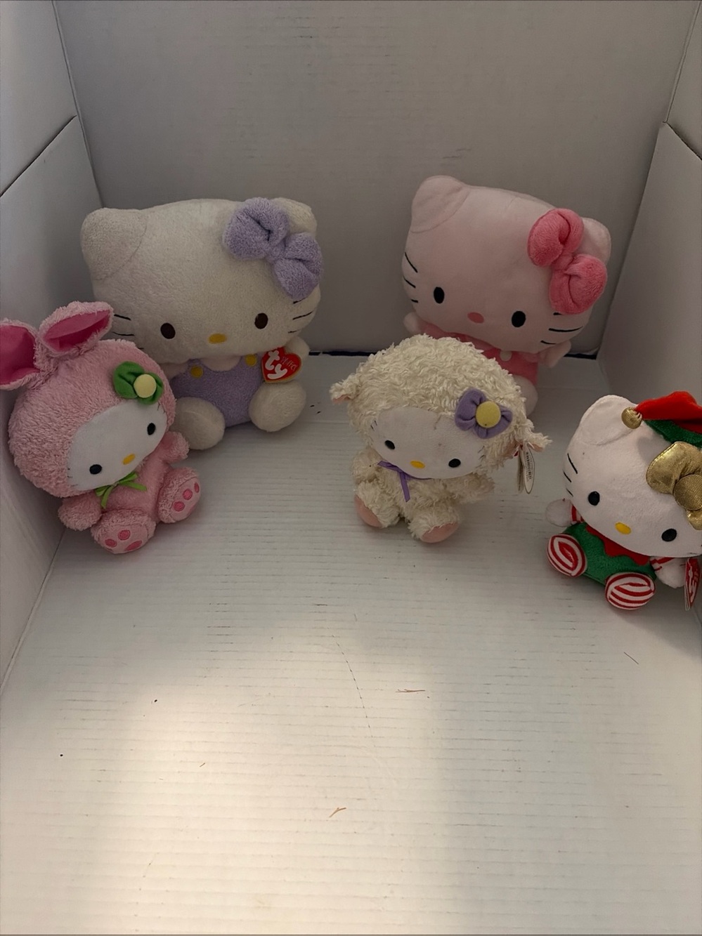 Lot of hello Kitty plush